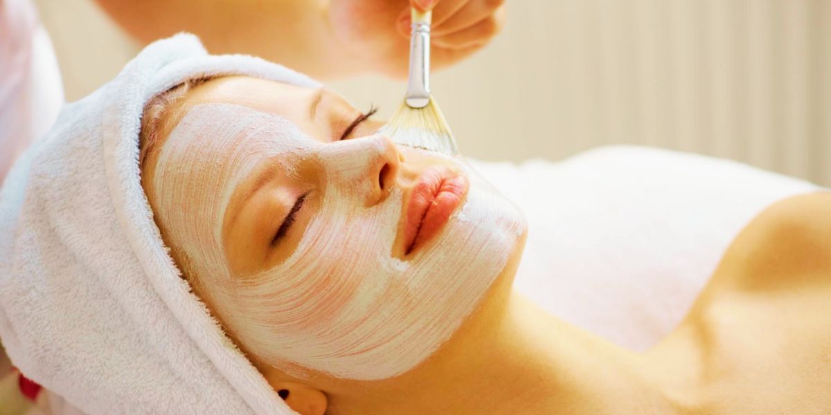 Best Facials for Women