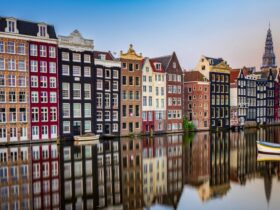 Scenic Stays In Amsterdam