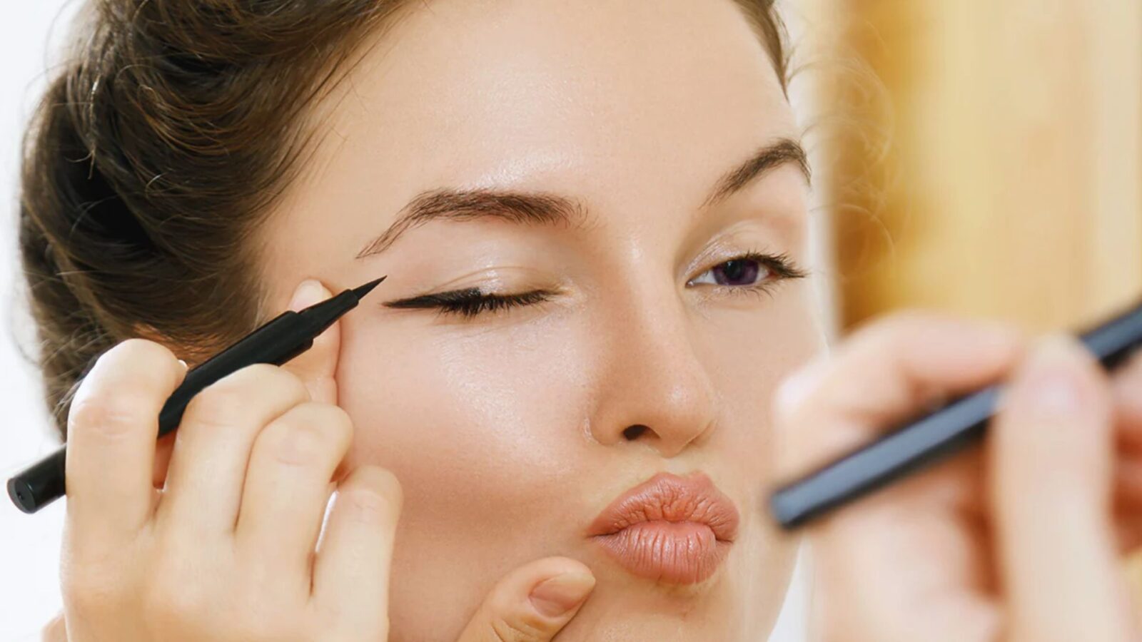 Eyeliner Hacks